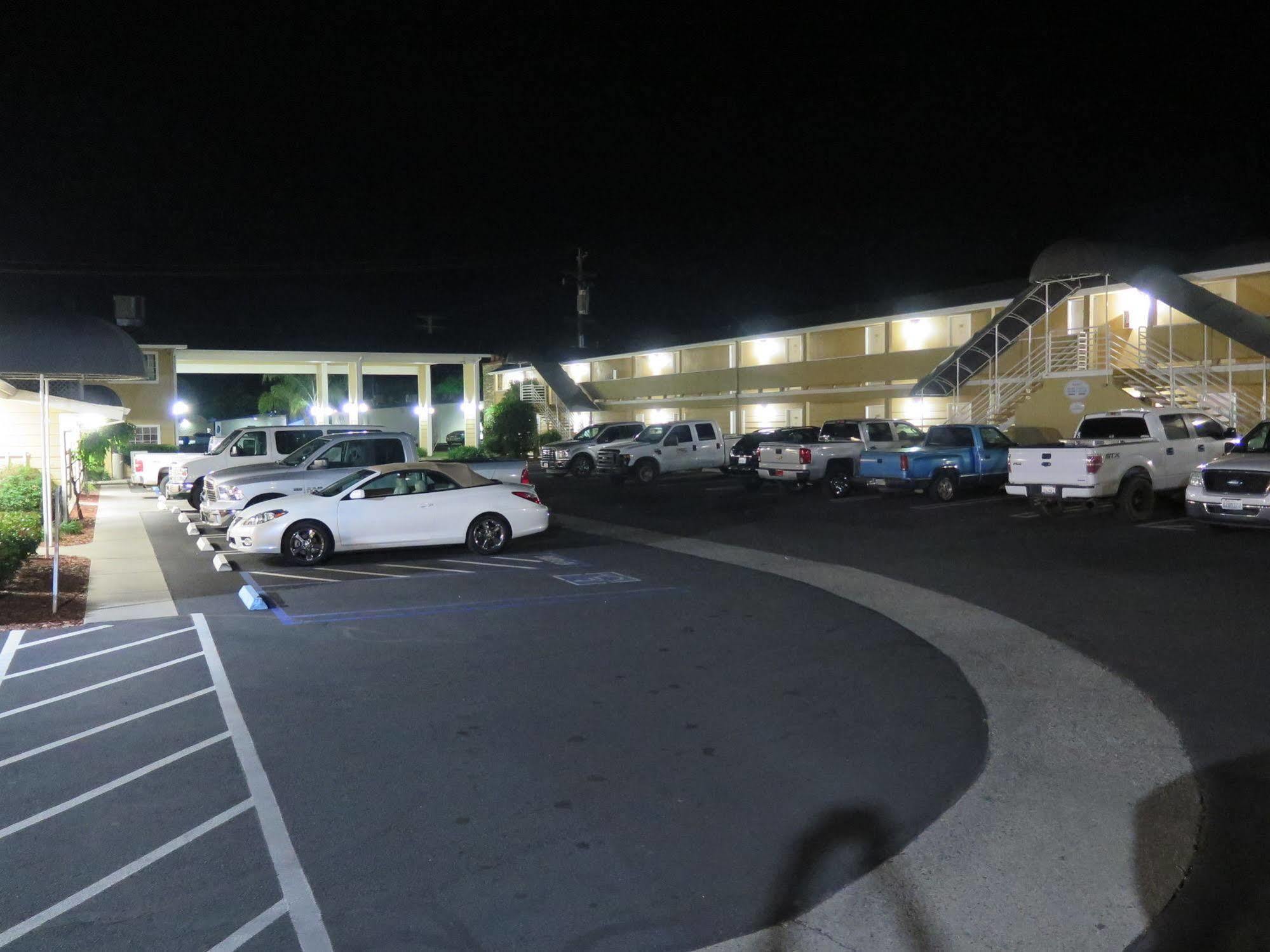 Red Roof Inn Yuba City Bonanza - Marysville ภายนอก รูปภาพ