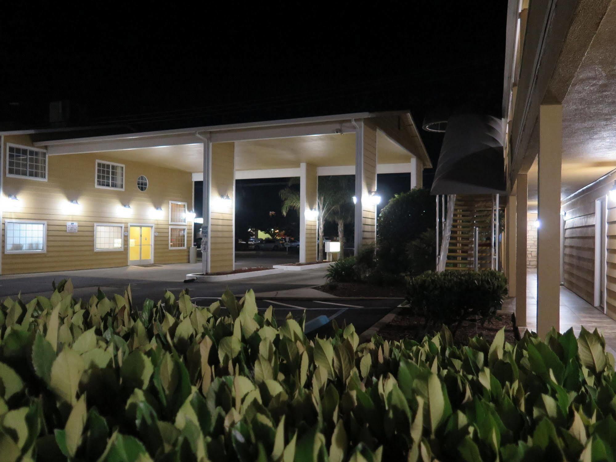 Red Roof Inn Yuba City Bonanza - Marysville ภายนอก รูปภาพ